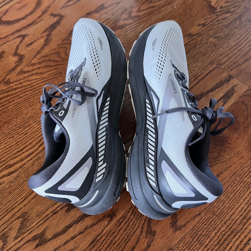 Brooks Adrenaline GTS 23 Mens Running Shoes Oyster Alloy Black 1103911D065 Sz 9 - Picture 12 of 16